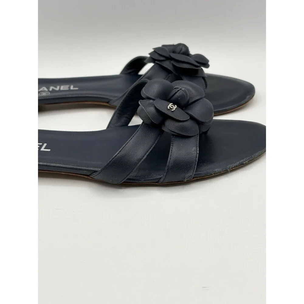 Chanel Navy Leather Camellia Embellished CC Logo Thong Flat Slides Size EU 39